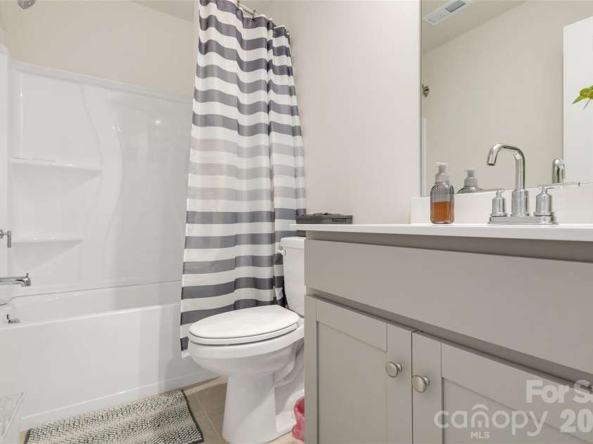 1935 Copper Path Drive, Fort Mill, SC 29715.  MLS# CAR4408559, YatesRealty ID 41852. 