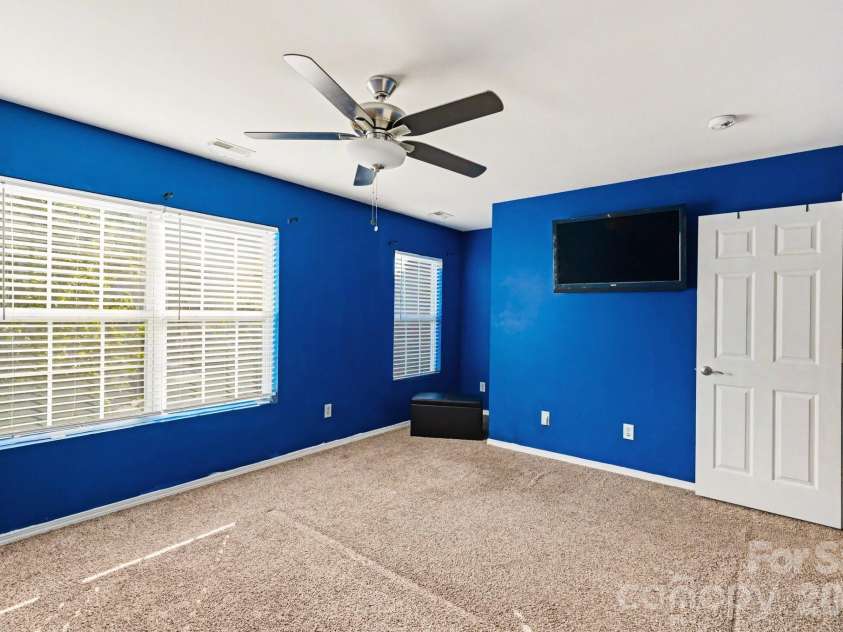 9423 Swallow Tail Lane, Charlotte, NC 28269.  MLS# CAR4371778, YatesRealty ID 41856. 