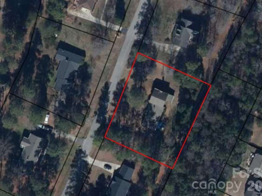 363 Rolling Ridge Road, Rock Hill, SC 29730.  MLS# CAR4404633, YatesRealty ID 41857. .81 acre private lot