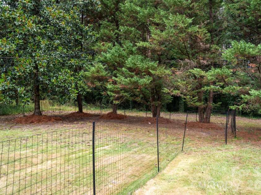 363 Rolling Ridge Road, Rock Hill, SC 29730.  MLS# CAR4404633, YatesRealty ID 41857. Private .81 acre lot