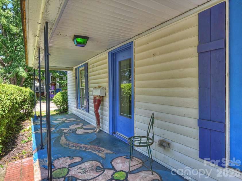 3014 Yadkin Avenue, Charlotte, NC 28205.  MLS# CAR4407653, YatesRealty ID 41858. 