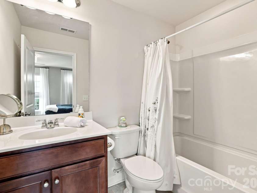 400 Belton Street, Charlotte, NC 28209.  MLS# CAR4407728, YatesRealty ID 41859. 
