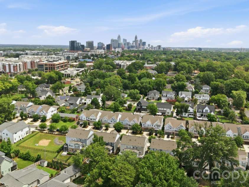 400 Belton Street, Charlotte, NC 28209.  MLS# CAR4407728, YatesRealty ID 41859. 