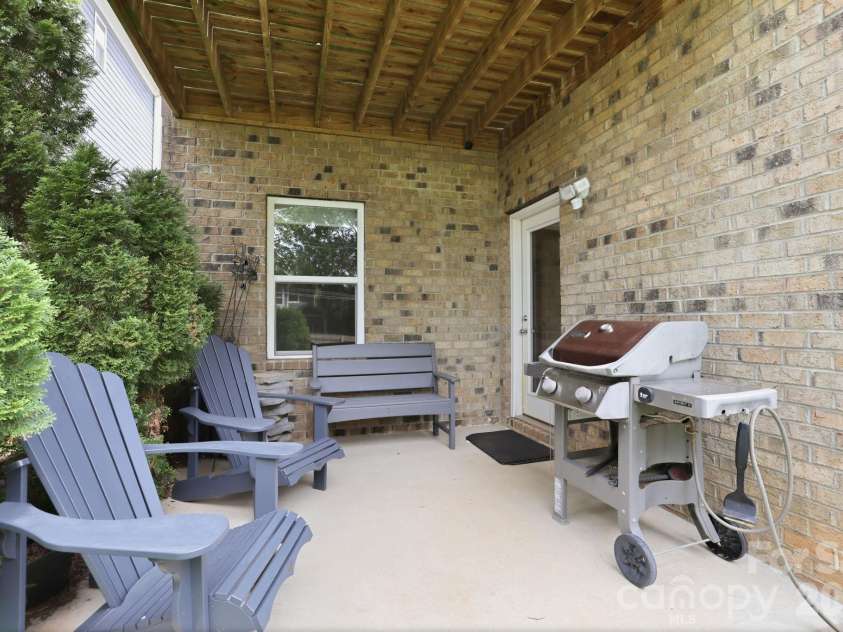 400 Belton Street, Charlotte, NC 28209.  MLS# CAR4407728, YatesRealty ID 41859. Back patio with