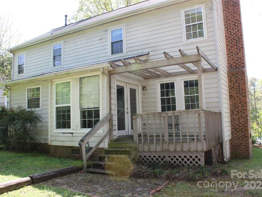 9915 Lottie Lane, Charlotte, NC 28262.  MLS# CAR4243294, YatesRealty ID 4186. 