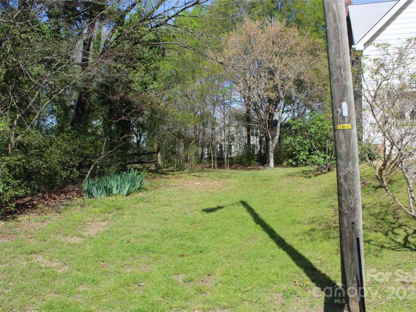 9915 Lottie Lane, Charlotte, NC 28262.  MLS# CAR4243294, YatesRealty ID 4186. 