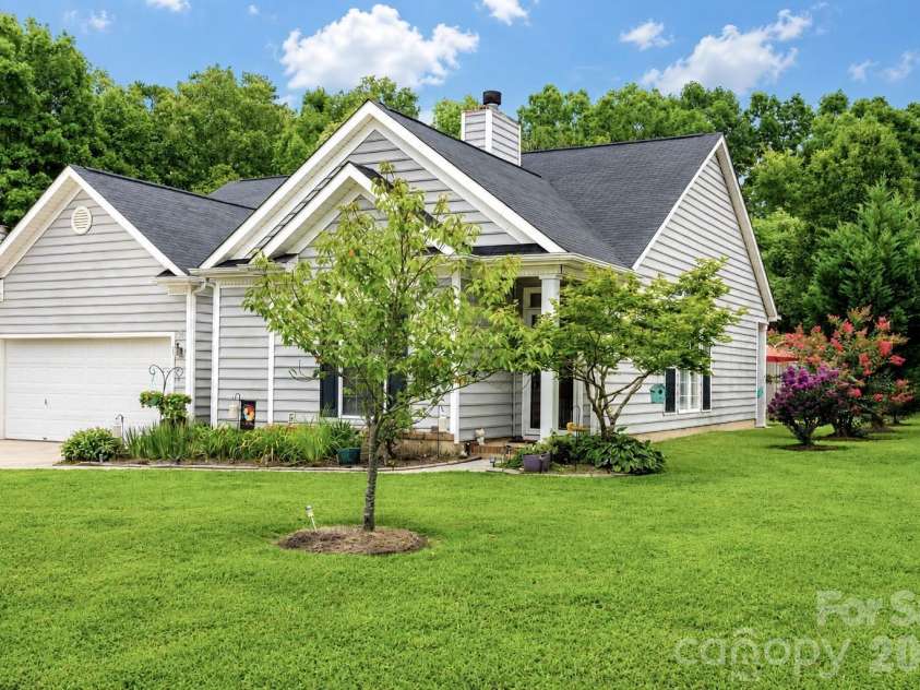 2568 Governors Pointe Court, Concord, NC 28025.  MLS# CAR4411275, YatesRealty ID 41861. 