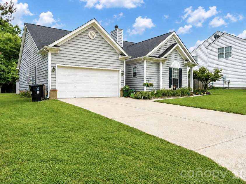 2568 Governors Pointe Court, Concord, NC 28025.  MLS# CAR4411275, YatesRealty ID 41861. 
