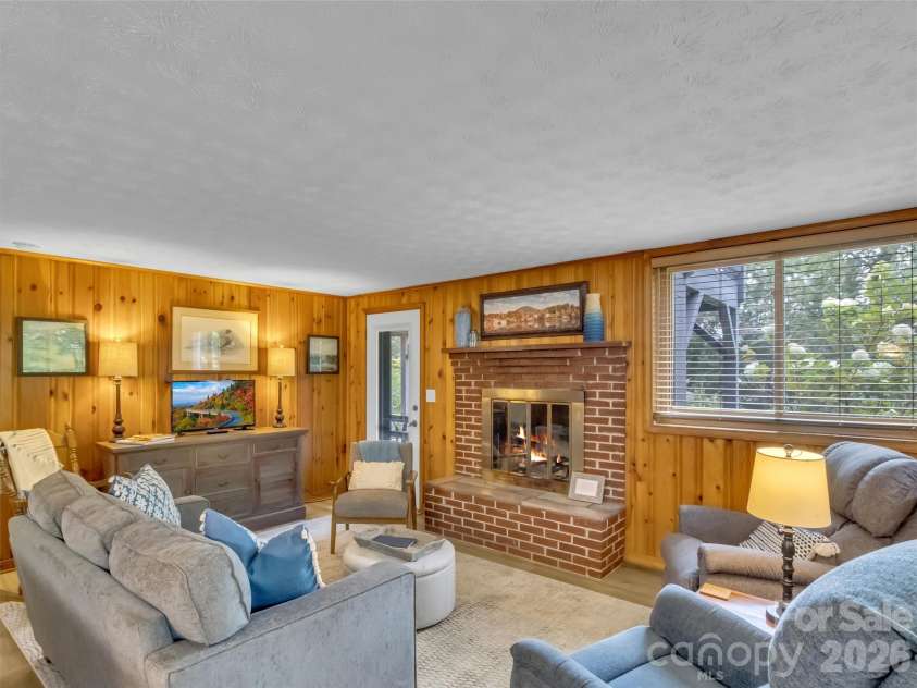 87 Glenview Road, Lake Junaluska, NC 28745.  MLS# CAR4411765, YatesRealty ID 41862. 