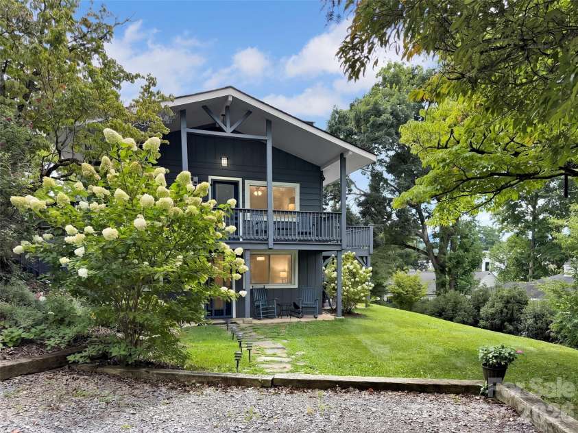 87 Glenview Road, Lake Junaluska, NC 28745.  MLS# CAR4411765, YatesRealty ID 41862. Entry to Lower Unit