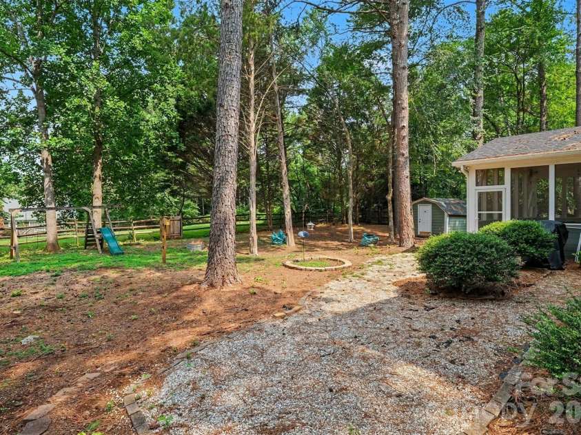 1223 Golden Hill Road, Matthews, NC 28105.  MLS# CAR4407164, YatesRealty ID 41863. 
