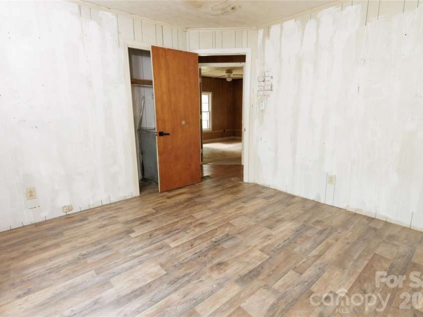 329 Finley Avenue, Lenoir, NC 28645.  MLS# CAR4409548, YatesRealty ID 41864. Secondary bedroom toward hall