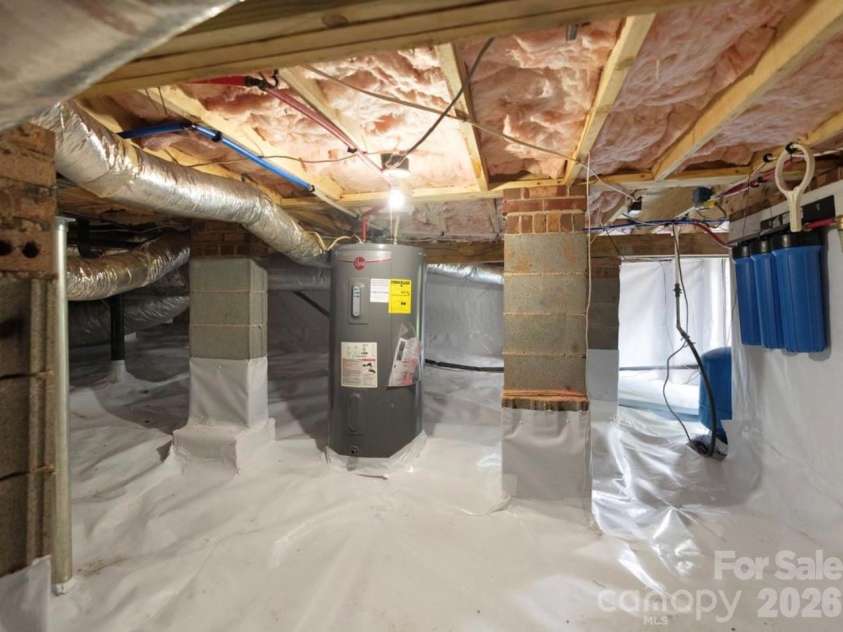 110 Sawtooth Lane, Stanley, NC 28164.  MLS# CAR4409490, YatesRealty ID 41865. Another view of encapsulated crawlspace