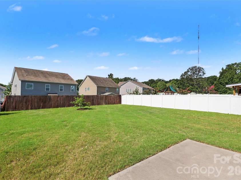 12720 Franklin Square Road, Charlotte, NC 28213.  MLS# CAR4407399, YatesRealty ID 41869. 