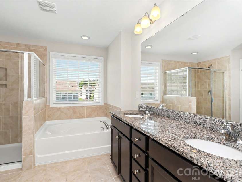 12720 Franklin Square Road, Charlotte, NC 28213.  MLS# CAR4407399, YatesRealty ID 41869. Owners Ensuite