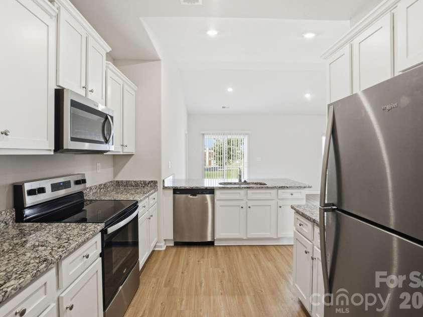 129 Lightning Drive, Shelby, NC 28152.  MLS# CAR4402619, YatesRealty ID 41870. 