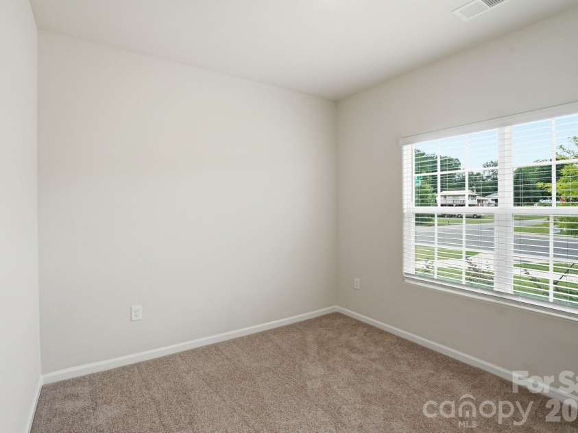 129 Lightning Drive, Shelby, NC 28152.  MLS# CAR4402619, YatesRealty ID 41870. 