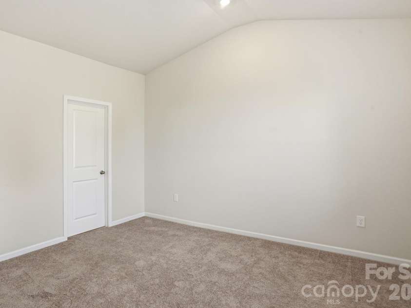 129 Lightning Drive, Shelby, NC 28152.  MLS# CAR4402619, YatesRealty ID 41870. 