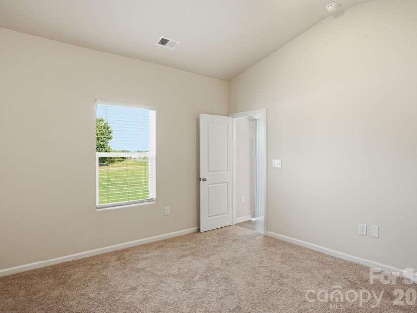 129 Lightning Drive, Shelby, NC 28152.  MLS# CAR4402619, YatesRealty ID 41870. 