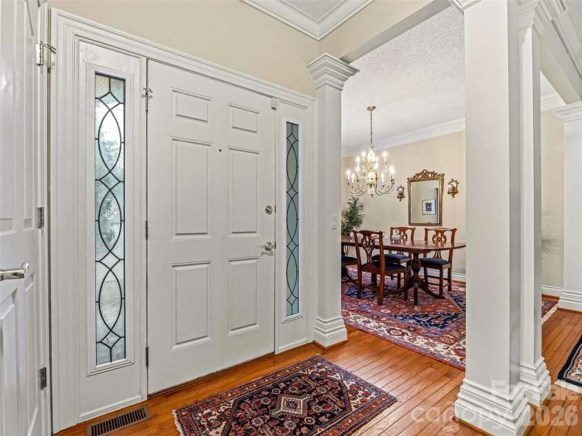 25 Clovelly Way, Asheville, NC 28803.  MLS# CAR4408337, YatesRealty ID 41871. 