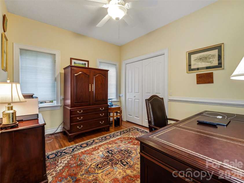 25 Clovelly Way, Asheville, NC 28803.  MLS# CAR4408337, YatesRealty ID 41871. 