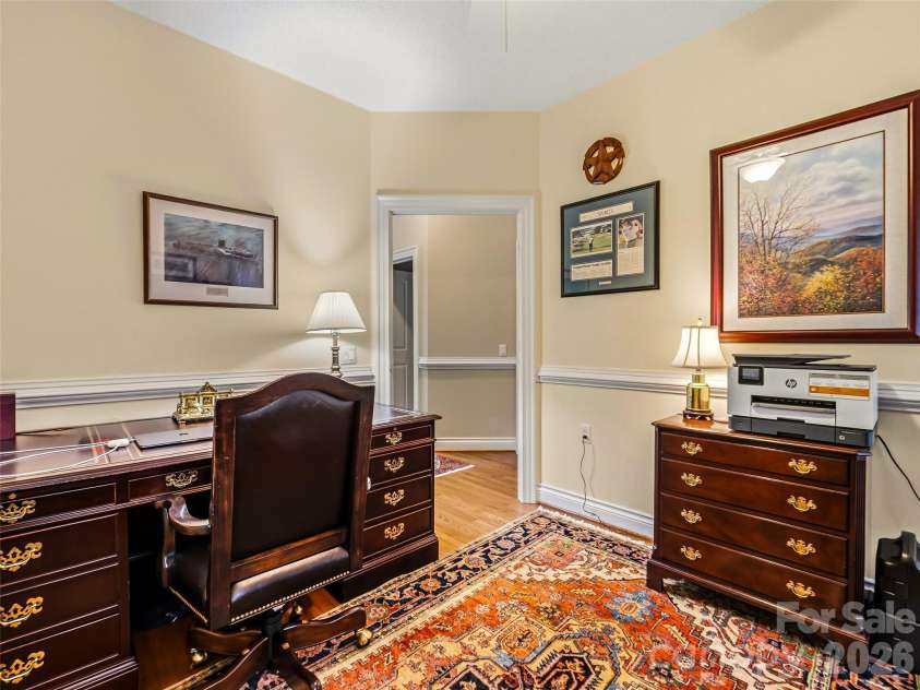 25 Clovelly Way, Asheville, NC 28803.  MLS# CAR4408337, YatesRealty ID 41871. 