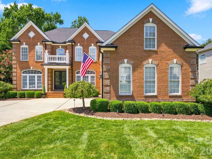 19000 Southport Drive, Cornelius, NC 28031.  MLS# CAR4410388, YatesRealty ID 41872. 
