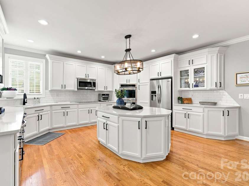 19000 Southport Drive, Cornelius, NC 28031.  MLS# CAR4410388, YatesRealty ID 41872. 
