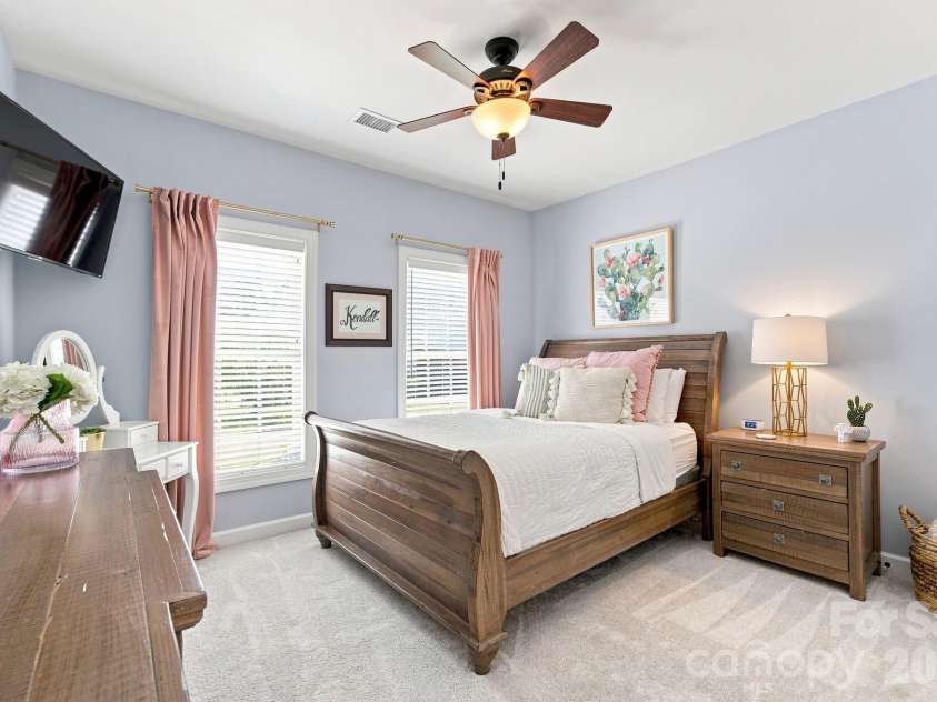 19000 Southport Drive, Cornelius, NC 28031.  MLS# CAR4410388, YatesRealty ID 41872. 