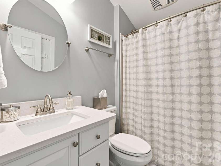 19000 Southport Drive, Cornelius, NC 28031.  MLS# CAR4410388, YatesRealty ID 41872. 