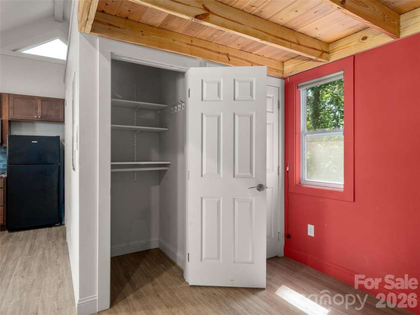185 Duckworth Avenue, Brevard, NC 28712.  MLS# CAR4411616, YatesRealty ID 41874. 