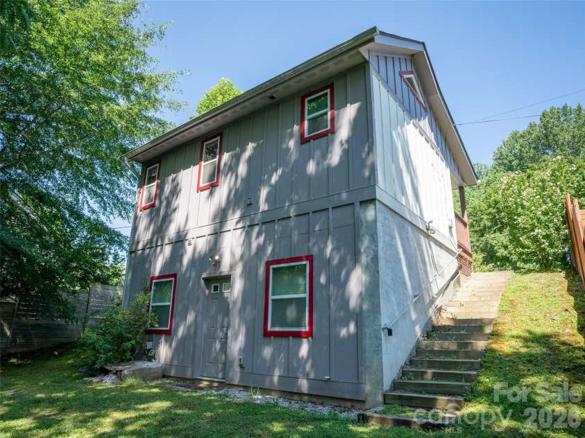 185 Duckworth Avenue, Brevard, NC 28712.  MLS# CAR4411616, YatesRealty ID 41874. 