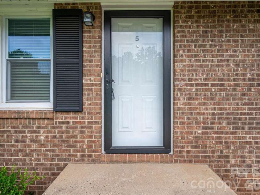 611 Borders Road, Shelby, NC 28150.  MLS# CAR4411873, YatesRealty ID 41879. 