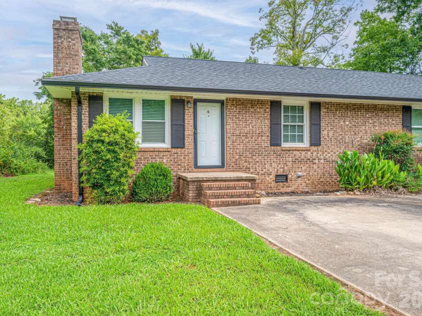 611 Borders Road, Shelby, NC 28150.  MLS# CAR4411873, YatesRealty ID 41879. 