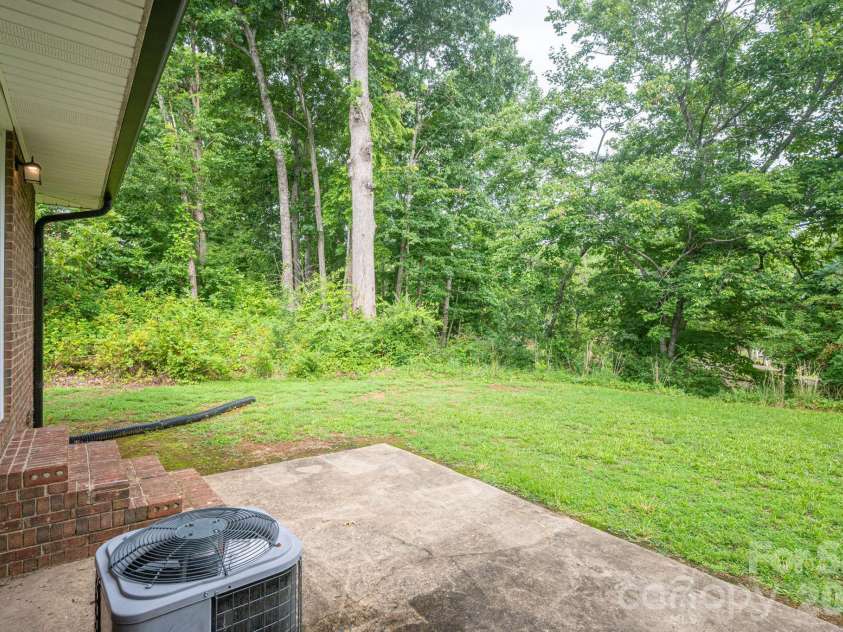 611 Borders Road, Shelby, NC 28150.  MLS# CAR4411873, YatesRealty ID 41879. 