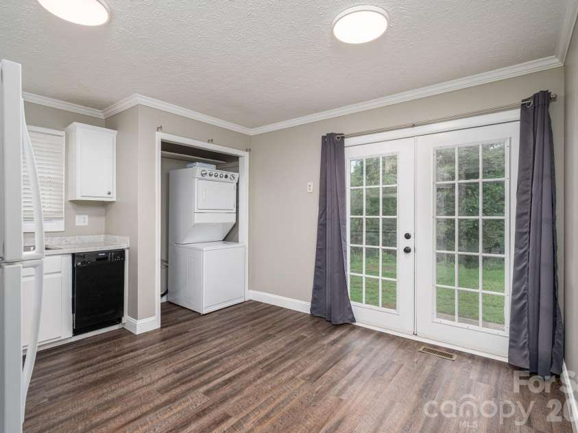 611 Borders Road, Shelby, NC 28150.  MLS# CAR4411873, YatesRealty ID 41879. 