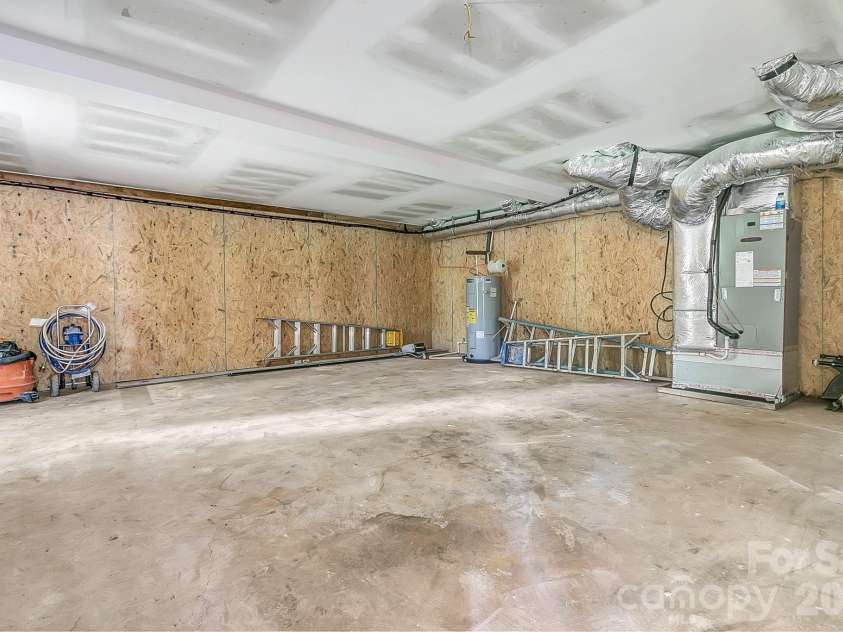 19 Green Valley Road, Asheville, NC 28806.  MLS# CAR4411506, YatesRealty ID 41881. 