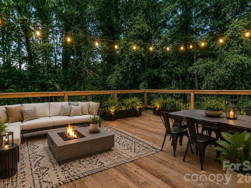19 Green Valley Road, Asheville, NC 28806.  MLS# CAR4411506, YatesRealty ID 41881. Virtually Staged