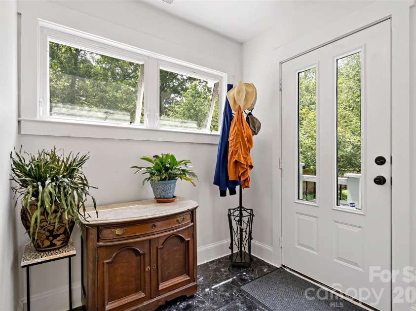 24 Browndale Road, Asheville, NC 28805.  MLS# CAR4407977, YatesRealty ID 41882. 
