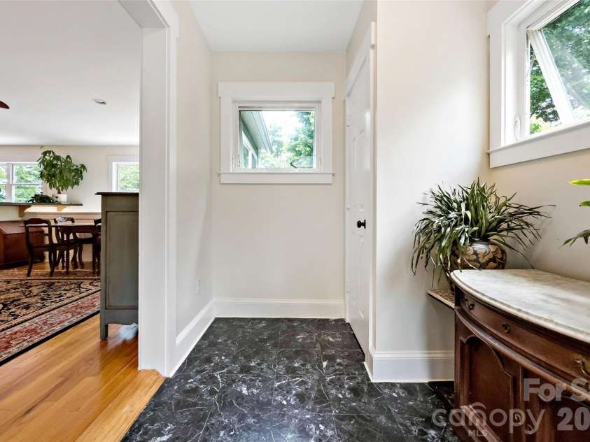 24 Browndale Road, Asheville, NC 28805.  MLS# CAR4407977, YatesRealty ID 41882. 