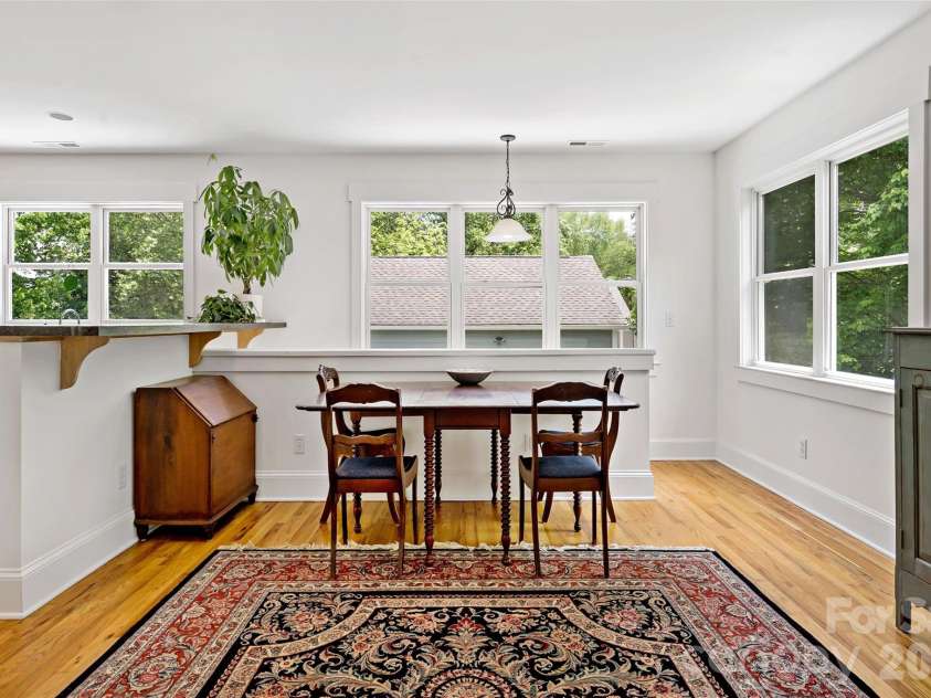 24 Browndale Road, Asheville, NC 28805.  MLS# CAR4407977, YatesRealty ID 41882. 