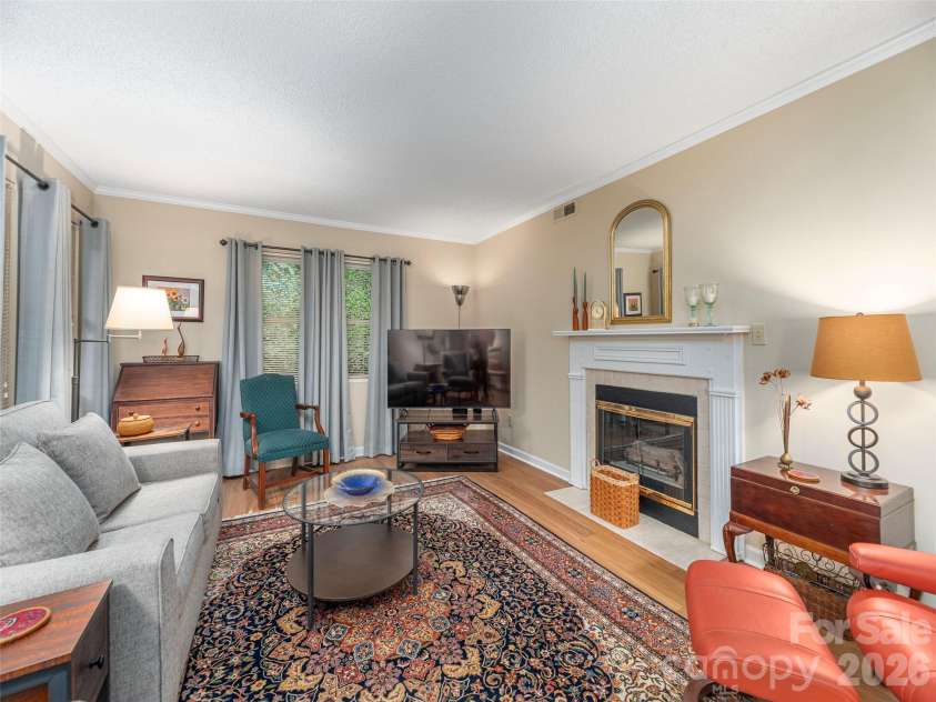 3201 Saint Augustine Place, Asheville, NC 28805.  MLS# CAR4395613, YatesRealty ID 41883. 