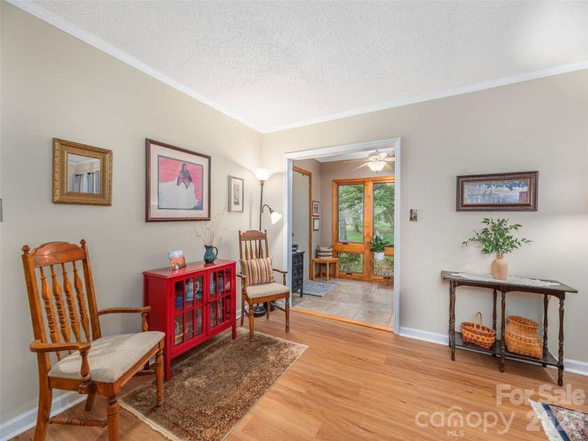 3201 Saint Augustine Place, Asheville, NC 28805.  MLS# CAR4395613, YatesRealty ID 41883. 