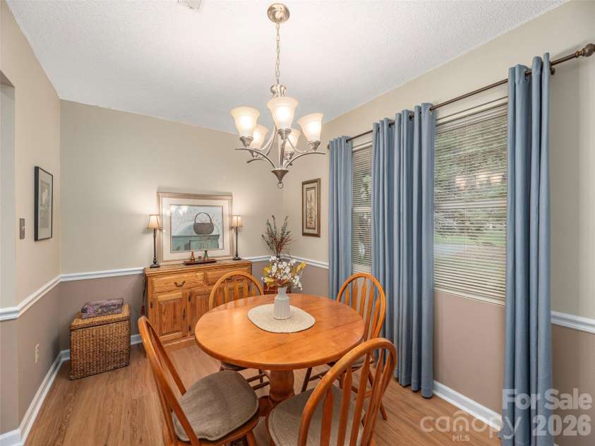 3201 Saint Augustine Place, Asheville, NC 28805.  MLS# CAR4395613, YatesRealty ID 41883. 