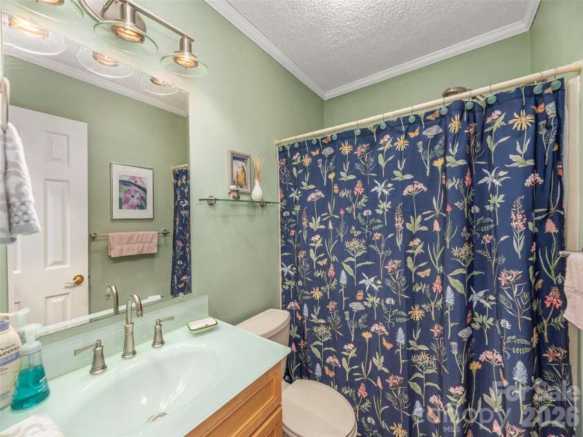 3201 Saint Augustine Place, Asheville, NC 28805.  MLS# CAR4395613, YatesRealty ID 41883. 