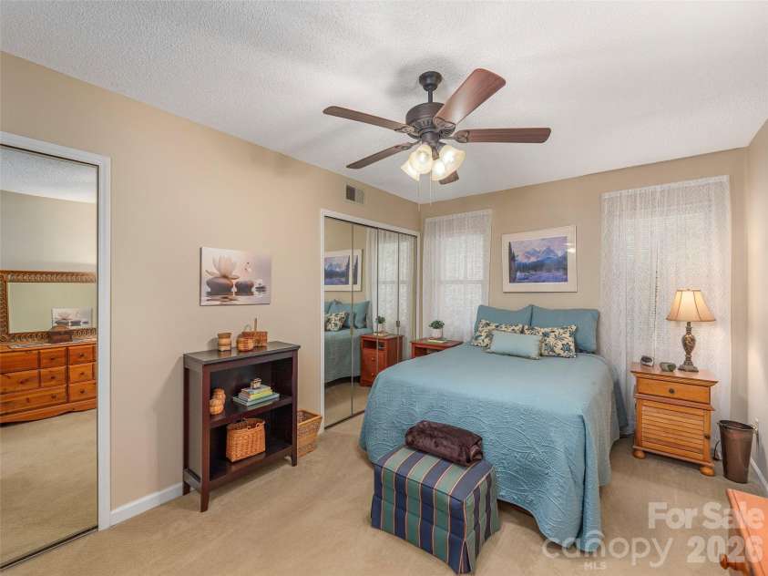 3201 Saint Augustine Place, Asheville, NC 28805.  MLS# CAR4395613, YatesRealty ID 41883. 