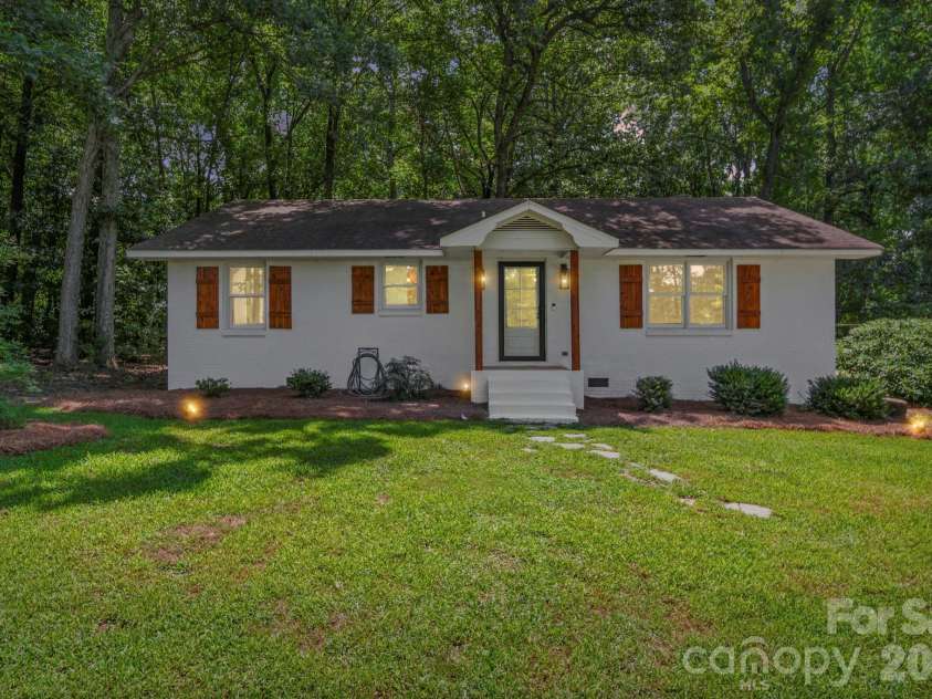 6214 New Salem Road, Marshville, NC 28103.  MLS# CAR4409358, YatesRealty ID 41886. 