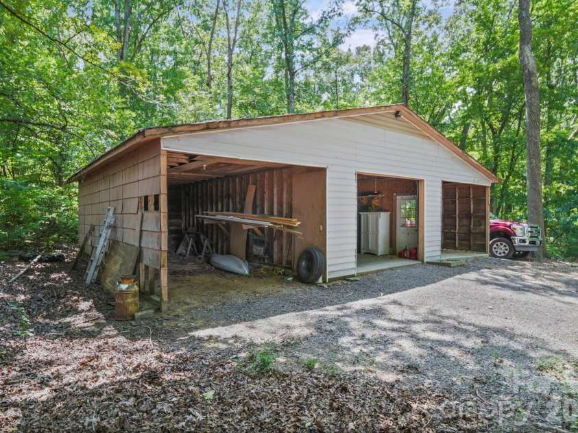 6214 New Salem Road, Marshville, NC 28103.  MLS# CAR4409358, YatesRealty ID 41886. 