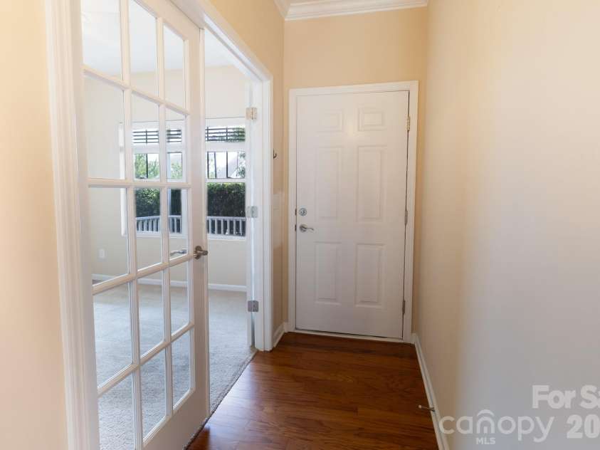 5061 Newport Lakes Drive, Rock Hill, SC 29732.  MLS# CAR4406565, YatesRealty ID 41887. 