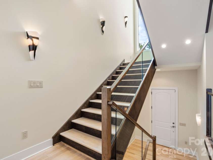 26 Macallan Lane, Asheville, NC 28805.  MLS# CAR4401347, YatesRealty ID 41888. 
